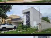 Casa / Sobrado em Condomínio para Venda em Aparecida de...