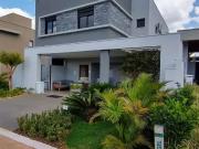 Casa / Sobrado em Condomínio para Venda em Aparecida de...
