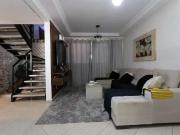 Casa / Sobrado em Condomínio para Venda em Aparecida de...