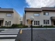 Casa / Sobrado em Condomínio para Venda em Aparecida de...