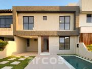Casa / Sobrado em Condomínio para Venda em Aracaju/SE...