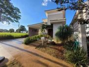 Casa / Sobrado em Condomínio para Venda em Araraquara/SP...