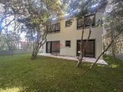 Casa / Sobrado em Condomínio para Venda em Armação dos...