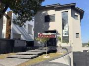 Casa / Sobrado em Condomínio para Venda em Arujá/SP...