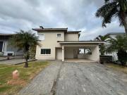 Casa / Sobrado em Condomínio para Venda em Arujá/SP...