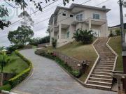 Casa / Sobrado em Condomínio para Venda em Arujá/SP...