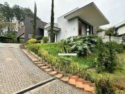 Casa / Sobrado em Condomínio para Venda em Arujá/SP...