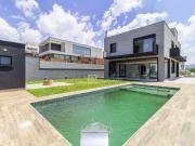 Casa / Sobrado em Condomínio para Venda em Atibaia/SP...