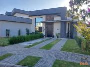 Casa / Sobrado em Condomínio para Venda em Atibaia/SP...