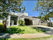 Casa / Sobrado em Condomínio para Venda em Atibaia/SP...