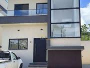 Casa / Sobrado em Condomínio para Venda em Atibaia/SP...