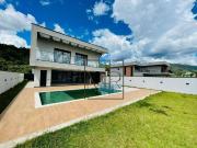 Casa / Sobrado em Condomínio para Venda em Atibaia/SP...