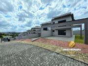 Casa / Sobrado em Condomínio para Venda em Atibaia/SP...