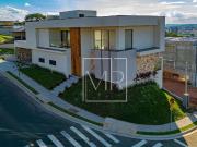 Casa / Sobrado em Condomínio para Venda em Atibaia/SP...