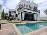 Casa / Sobrado em Condomínio para Venda em Atibaia/SP...