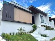 Casa / Sobrado em Condomínio para Venda em Atibaia/SP...