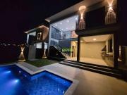 Casa / Sobrado em Condomínio para Venda em Atibaia/SP...