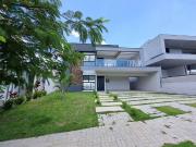 Casa / Sobrado em Condomínio para Venda em Atibaia/SP...