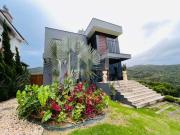 Casa / Sobrado em Condomínio para Venda em Balneário...