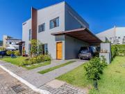 Casa / Sobrado em Condomínio para Venda em Balneário...