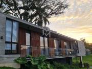 Casa / Sobrado em Condomínio para Venda em Balneário...
