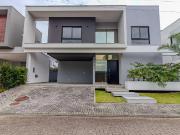 Casa / Sobrado em Condomínio para Venda em Balneário...