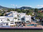 Casa / Sobrado em Condomínio para Venda em Balneário...