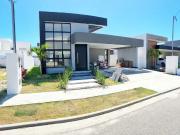 Casa / Sobrado em Condomínio para Venda em Barra dos...