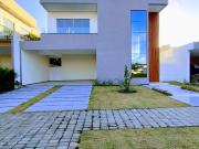 Casa / Sobrado em Condomínio para Venda em Barra dos...