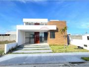 Casa / Sobrado em Condomínio para Venda em Barra dos...