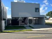 Casa / Sobrado em Condomínio para Venda em Barra dos...