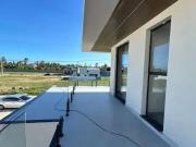 Casa / Sobrado em Condomínio para Venda em Barra dos...