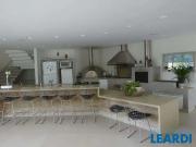 Casa / Sobrado em Condomínio para Venda em Barueri/SP...