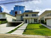 Casa / Sobrado em Condomínio para Venda em Barueri/SP...