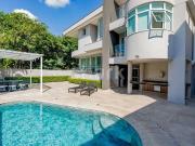 Casa / Sobrado em Condomínio para Venda em Barueri/SP...