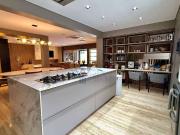 Casa / Sobrado em Condomínio para Venda em Barueri/SP...