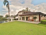 Casa / Sobrado em Condomínio para Venda em Barueri/SP...