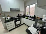 Casa / Sobrado em Condomínio para Venda em Barueri/SP...