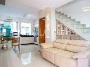 Casa / Sobrado em Condomínio para Venda em Belo...