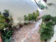 Casa / Sobrado em Condomínio para Venda em Belo...