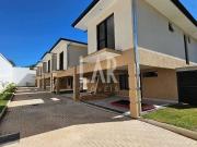 Casa / Sobrado em Condomínio para Venda em Belo...