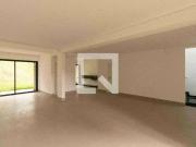 Casa / Sobrado em Condomínio para Venda em Belo...