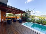 Casa / Sobrado em Condomínio para Venda em Bom Jesus dos...