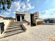 Casa / Sobrado em Condomínio para Venda em Bragança...