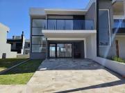 Casa / Sobrado em Condomínio para Venda em...