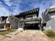 Casa / Sobrado em Condomínio para Venda em...