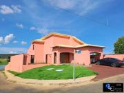 Casa / Sobrado em Condomínio para Venda em Caldas...