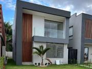 Casa / Sobrado em Condomínio para Venda em Camaçari/BA...