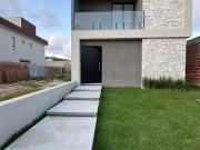 Casa / Sobrado em Condomínio para Venda em Camaçari/BA...