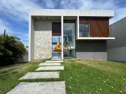 Casa / Sobrado em Condomínio para Venda em Camaçari/BA...